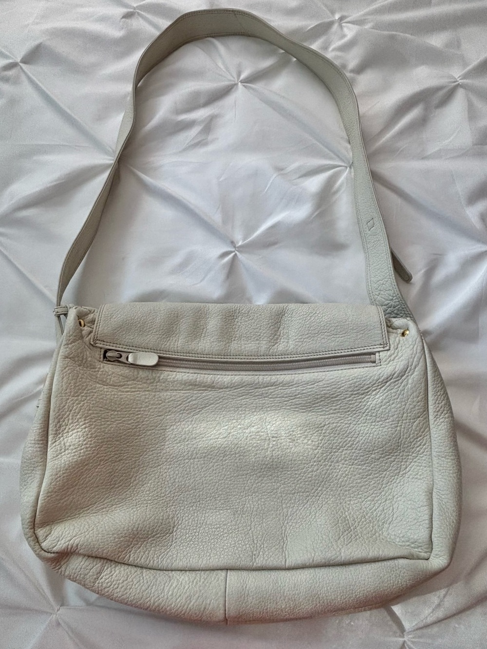 Givenchy Life Vintage Soft Pebble Leather Crossbody Bag, Off-White, EVC - Picture 15 of 16